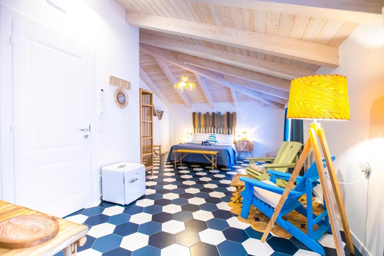 Suitetti Camere&Relax Сан Никола Арчела Екстериор снимка