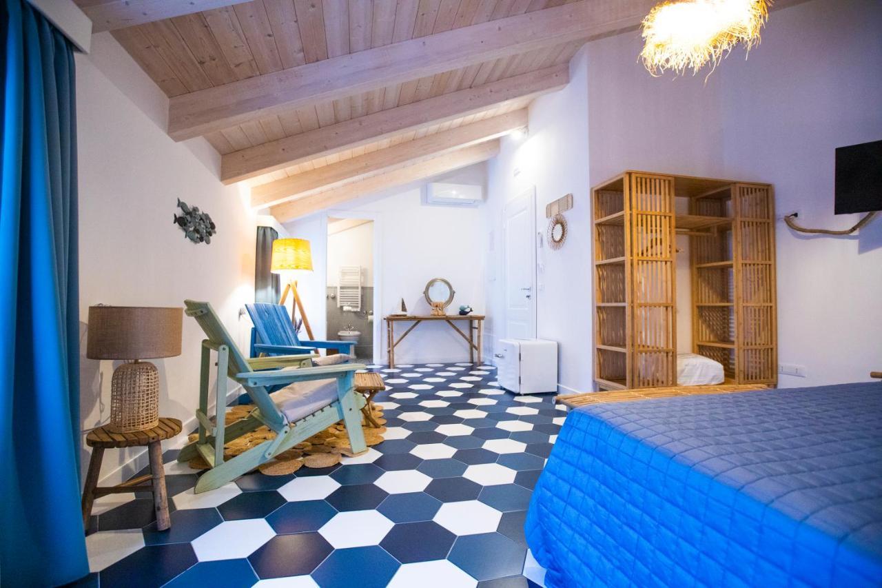 Suitetti Camere&Relax Сан Никола Арчела Екстериор снимка