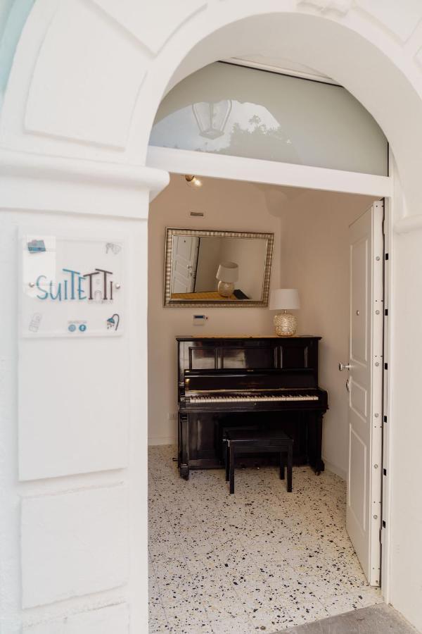 Suitetti Camere&Relax Сан Никола Арчела Екстериор снимка