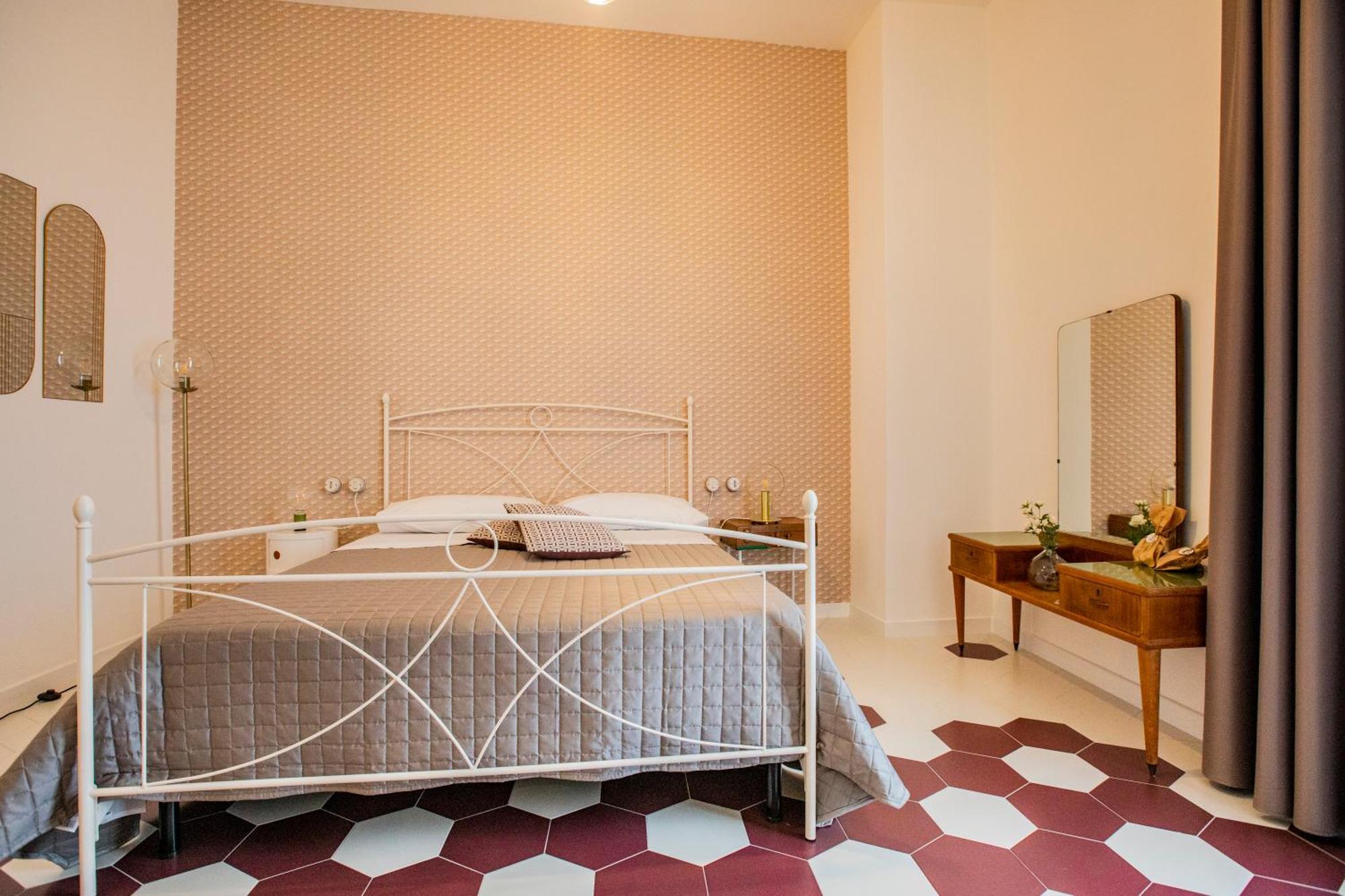 Suitetti Camere&Relax Сан Никола Арчела Стая снимка